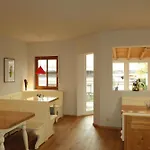 Mio - Am - Bei Uns Verbringt Ihr Eine Wundervolle Zeit Direkt Am Wasser Pensión 3*