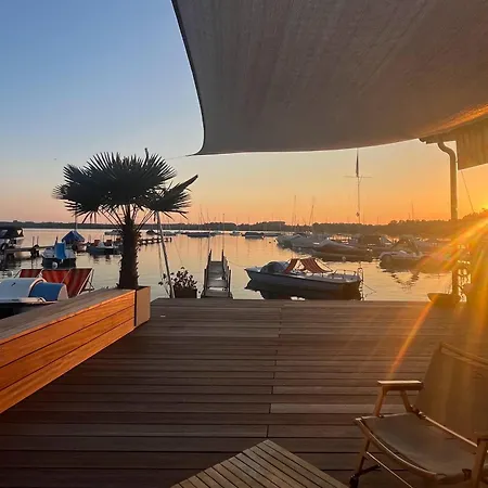 Mio - Am - Bei Uns Verbringt Ihr Eine Wundervolle Zeit Direkt Am Wasser Vendégház Wörthsee