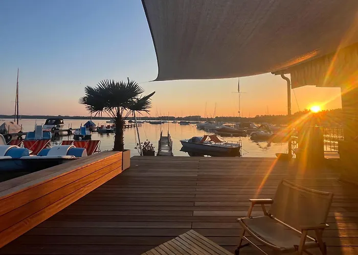 Mio - Am - Bei Uns Verbringt Ihr Eine Wundervolle Zeit Direkt Am Wasser Vendégház Wörthsee