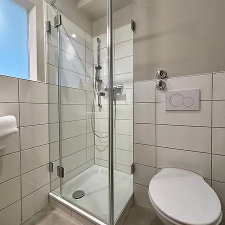 Mio - Am - Bei Uns Verbringt Ihr Eine Wundervolle Zeit Direkt Am Wasser Guest house